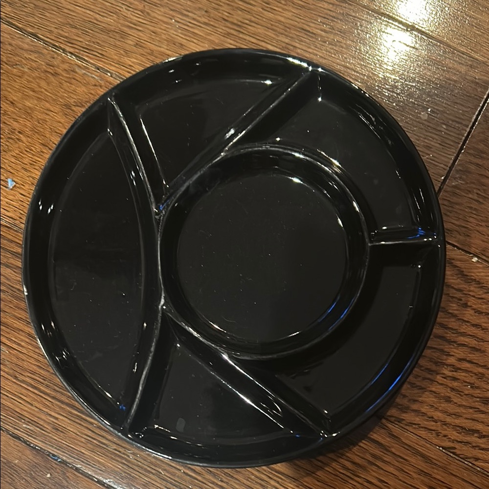 Sushi Plates in Black Ceramic -Set of 6 - New and Unused
